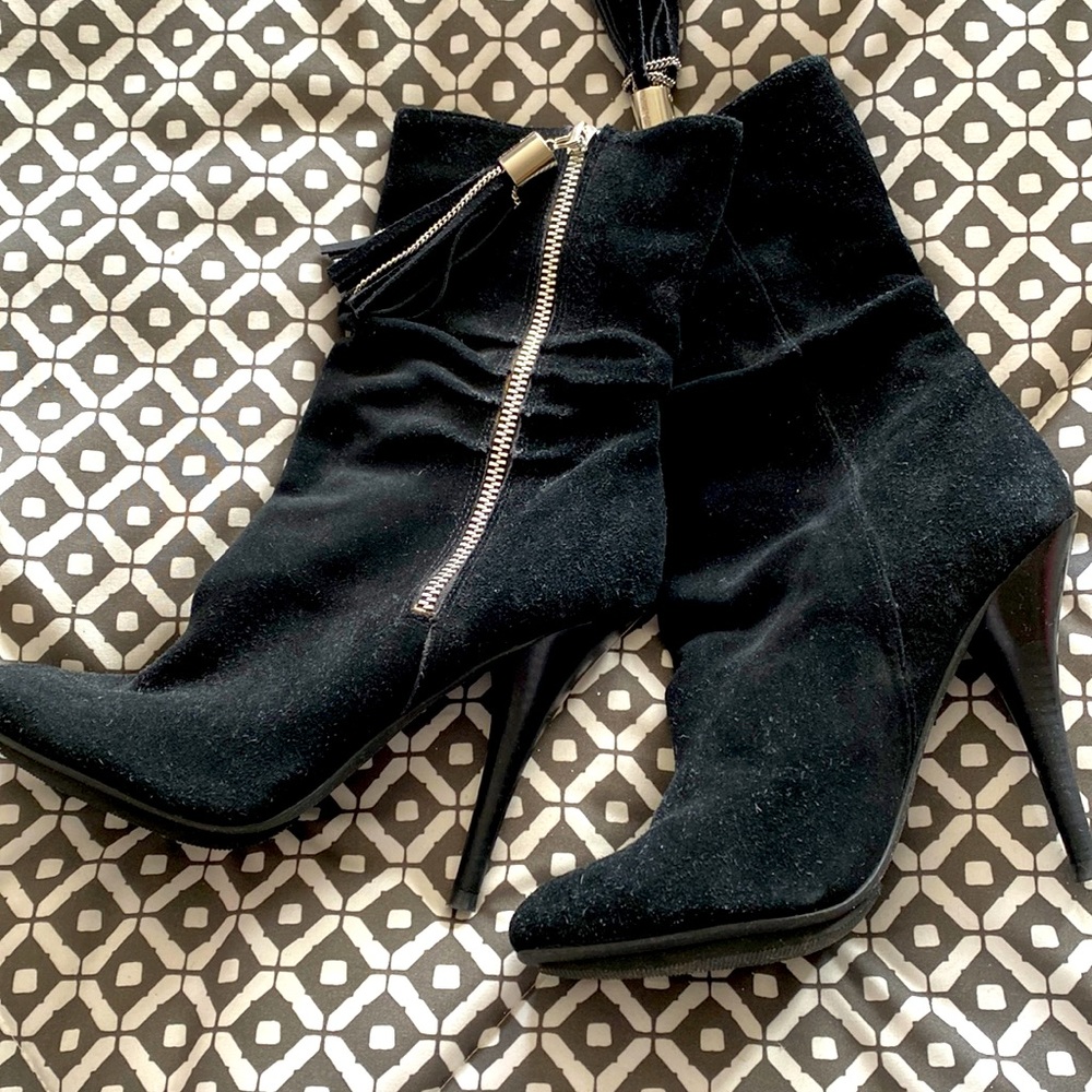 Michael Kors Black Suede Zipper Tassel Heel Booties 6.5